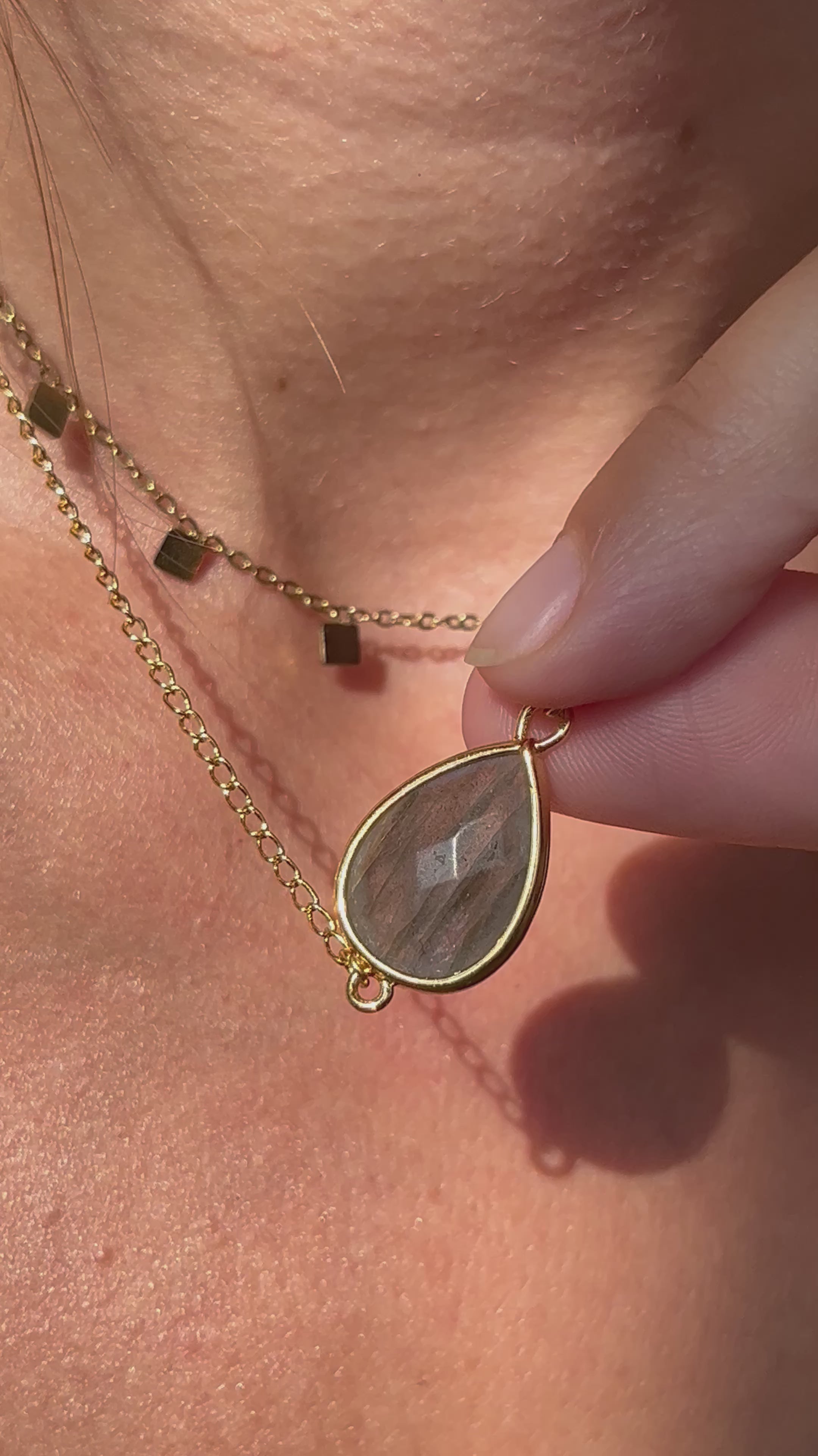 Collier Carmen